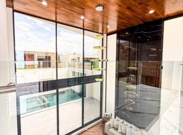 Casa · 480m² · 4 Recámaras · 4 Estacionamientos · Casa en Venta en La Campiña del Bosque Cluster 10