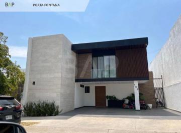 Casa en Venta de 3 habitaciones Porta Fontana · Casa con 473 m² de Superficie de Terreno y 3 Recámaras en Venta en Porta Fontana
