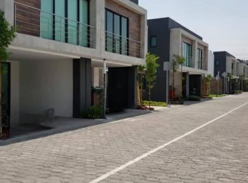 Casa en condominio de 3 habitaciones, Toluca · Casa en Venta en Marie Curie, Santa Ana Tlapaltitlan, Toluca, México