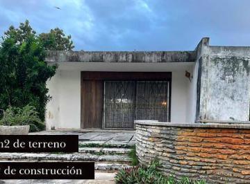 Casa · 694m² · 4 Recámaras · 4 Estacionamientos · Casa 32 en Renta - Circuito Colonias