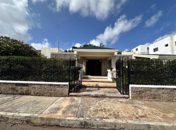 Casa · 534m² · 3 Recámaras · 4 Estacionamientos · Casa en Venta Fraccionamiento Campestre Merida Yucatan