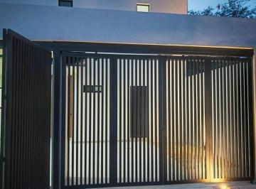 Casa · 280m² · 4 Recámaras · 2 Estacionamientos · Casa en Renta Temozon
