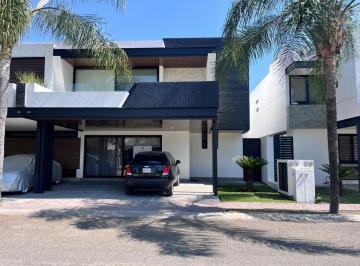 Casa en condominio de 3 habitaciones, Corregidora · Casa en Venta en Porto Nova Residencial Corregidora Queretaro