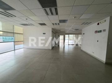 Oficina · 290m² · 7 Estacionamientos · Oficina en Renta de 290 m² en Zona Urbana Río, Tijuana