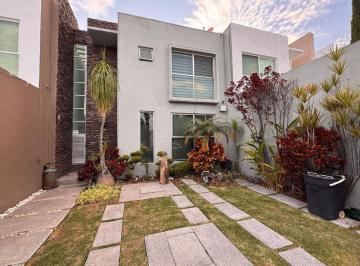 Casa de 3 habitaciones, León · Casa en Venta en Lomas del Refugio Leon Gtozona Norte a 10 Min de Plaza Mayor.
