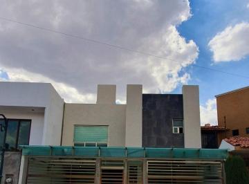 Casa de 4 habitaciones, Pachuca · Casa en Venta en Arboledas de San Javier, Pachuca de Soto