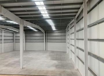 Bodega comercial , Ixtapaluca · Renta de Bodegas Comerciales Pie de Calle Ixtapaluca y Los Reyes La Paz Desde 2,000 m² Hasta 27,350 m²