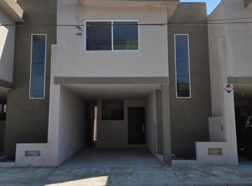Casa · 160m² · 3 Recámaras · 1 Estacionamiento · Casa en Barandillas