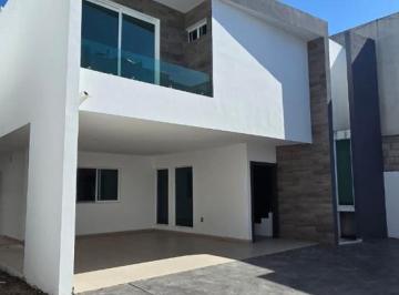 Casa · 236m² · Casa en Unidad Nacional