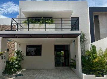 Casa · 226m² · 4 Recámaras · 2 Estacionamientos · Casa Nueva en Venta, 4 Recámaras, 4 Baños, Piscina, Residencial Rio By Cumbres, Cancún
