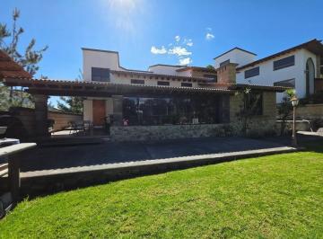 Casa · 431m² · 4 Recámaras · 5 Estacionamientos · Casa en Corregidora