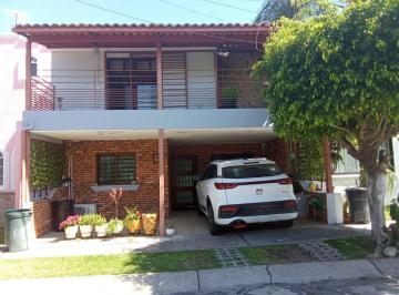 Casa en condominio de 3 habitaciones, Zapopan · Casa en Venta en Zapopan, Jalisco (Valle de San Isidro)