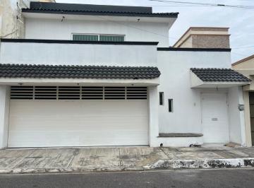 Casa · 325m² · 3 Recámaras · Casa en Venta en Fraccionamiento Costa de Oro