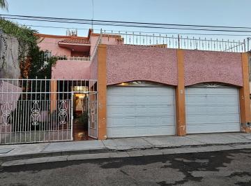 Casa · 282m² · 3 Recámaras · 2 Estacionamientos · Casa en Venta en Fraccionamiento Real del Mezquital - (4)