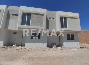 Casa · 104m² · 3 Recámaras · 2 Estacionamientos · Casa en Venta Fraccionamiento Rancho San Miguel - (4)