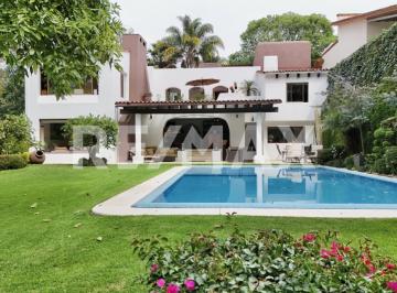 Casa · 544m² · 5 Recámaras · 2 Estacionamientos · Casa en Venta - (4)