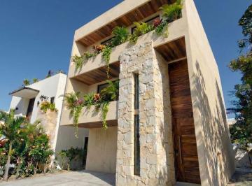 Casa de 4 habitaciones, Benito Juárez · Casa Nueva en Venta Fracc Los Santos Av Huayacan Cancún