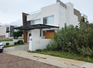 Casa en condominio de 5 habitaciones, Querétaro · Casa en Renta en Misión de San Francisco, Juriquilla