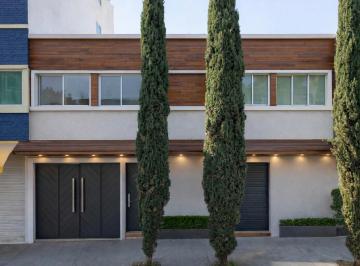 Casa de 3 habitaciones, Azcapotzalco · Casa con Local Comercial en Clavería | Ideal Para Proyecto de Remodelación