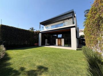 Casa de 5 habitaciones, Cuernavaca · Imponente Casa Nueva en Vista Hermosa
