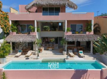 Casa · 500m² · 6 Recámaras · 2 Estacionamientos · Casa en Venta con Impresionante Vista Al Mar en en San Agustinillo, Tonameca, Oaxaca