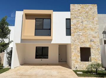 Casa · 350m² · 4 Recámaras · 2 Estacionamientos · Hermosa Casa Totalmente Nueva con Amenidades en Cholul