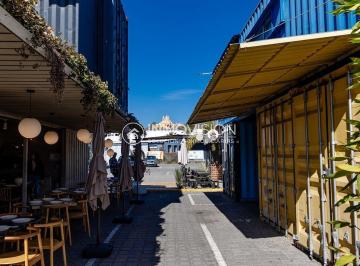 ea1bd49d56d27aabcded2ef60bd499928b2bf6fd71ea7fbded835f0b8c0c1708 · Espacios en Renta, en Container Park, a 2 Calles de La Pirámide