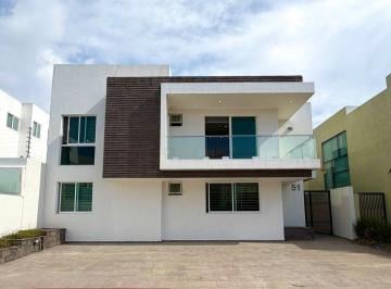 Casa en condominio de 6 habitaciones, Tlajomulco de Zúñiga · Residencia de Lujo con 6 Recámaras en Condominio La Rioja – Espacio, Privacidad