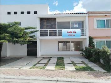 Casa · 153m² · 3 Recámaras · 2 Estacionamientos · Casa en Venta en Fraccionamiento San Mateo, Corregidora, Qro.