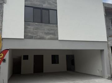 Casa · 277m² · 3 Recámaras · 2 Estacionamientos · Casa en Venta Mirador Residencial Dominio Cumbres