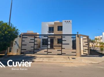 Casa · 150m² · 3 Recámaras · 2 Estacionamientos · Casa en Mérida