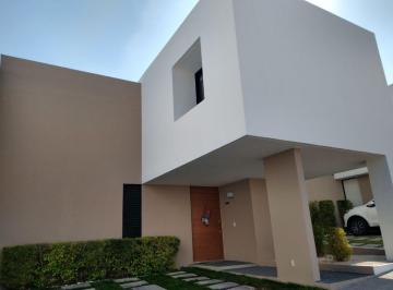 Casa en condominio de 3 habitaciones, Querétaro · Casa en Venta en Juriquilla, Condominio con Amenidades