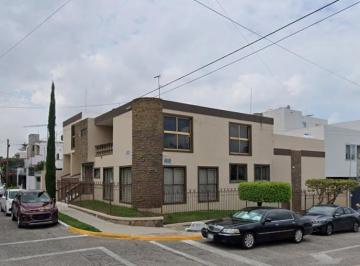 Casa de 4 habitaciones, Guadalajara · ¡Vive en La Ubicación Más Exclusiva y Tradicional del Norte de Guadalajara!