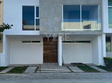 Casa de 3 habitaciones, Zapopan · Casa en Venta Solares - Acanthia