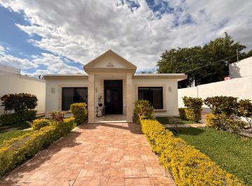Casa de 4 habitaciones, Mérida · Casa en Venta de Una Planta San Ramón Norte