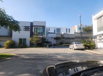 Terreno / Lote · 210m² · Terreno en Venta en El Manantial – Coto Privado