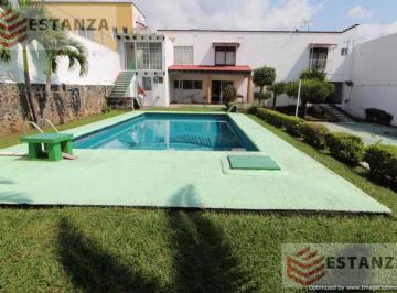 Casa · 390m² · 4 Recámaras · Reforma Casa - Clave Cs827