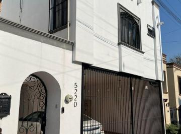 Casa de 4 habitaciones, Monterrey · Casa en Venta Col. del Paseo
