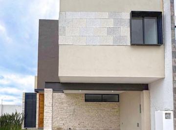 Casa · 306m² · 3 Recámaras · 2 Estacionamientos · Casa en Venta Residencial San Angel 4, San Luis Potosi