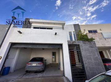 8618dbd7471a130ed4152975e1e56ecc56c961148e6ea901042b488d3b0431e5 · Bonita Casa en Venta Al Norte y con Espacio Para Oficina en Planta Baja