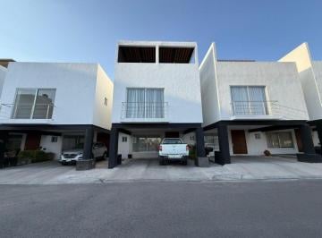 Casa en condominio de 4 habitaciones, Querétaro · Casa en Venta en Rincón del Ángel a 1 Minuto de Uvm Juriquilla!