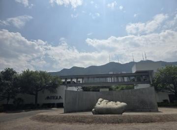 df4dc58d15c8cce5397aec0b2517fa10abcc86e82e311098d2655955954793aa · Renta Casa Amueblada en Privada Antigua Valle Oriente
