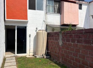 Casa · 120m² · 2 Recámaras · 2 Estacionamientos · Casa Dentro de Fraccionamiento con Seguridad en Jiutepec