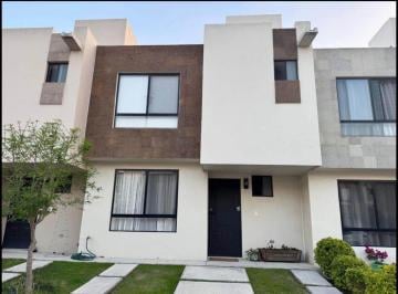 Casa · 103m² · 3 Recámaras · 2 Estacionamientos · Casa - Rincones El Marqués