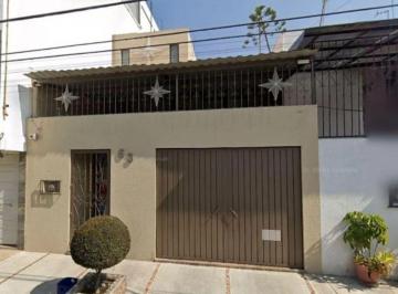 Casa de 3 habitaciones, Gustavo A. Madero · Casa en Villa de Tezozomoc Aragón en Venta Hipotecaria
