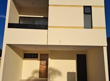 Casa · 165m² · 3 Recámaras · 2 Estacionamientos · Casa en Fraccionamiento Punta Diamante