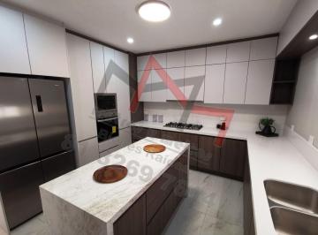Casa de 3 habitaciones, García · Casa con Sotano Arriba de Av Leones.