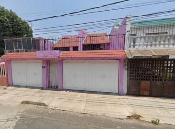 Casa de 4 habitaciones, Tlalpan · Casa en Venta en Club Monterrey, Villa Lazaro Cardenas, Tlalpan, Cdmx