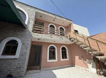 Casa de 6 habitaciones, Zapopan · Casa en Venta en Loma Bonita en Zapopan