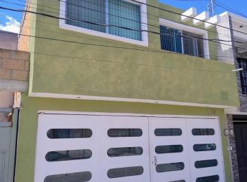 Casa · 170m² · 3 Recámaras · 2 Estacionamientos · Casa en Privada Chapultepec
